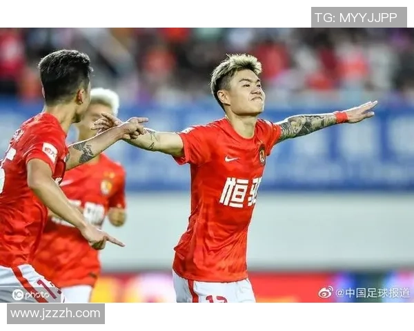 重庆街舞队与广州街舞队赛后复盘分析力量对决的精彩瞬间与战术策略 重庆街舞队与广州街舞队赛后复盘分析力量对决的精彩瞬间与战术策略